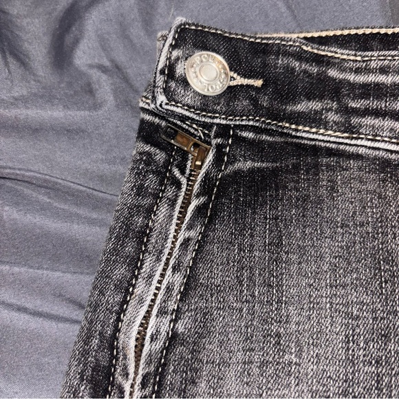 POL Boho Ruffle Peasant Top + Distressed Flare Jeans Outfit Small - Picture 6 of 13